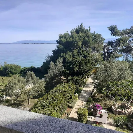 Branko Sutomišćica